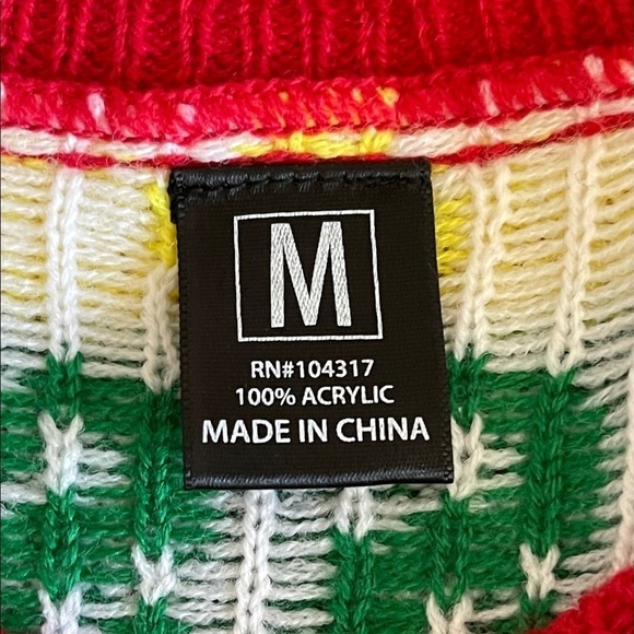 Santa Christmas Sweater
Women's Size M Holiday Pullover Colorful Festive Party - Picture 6 of 14